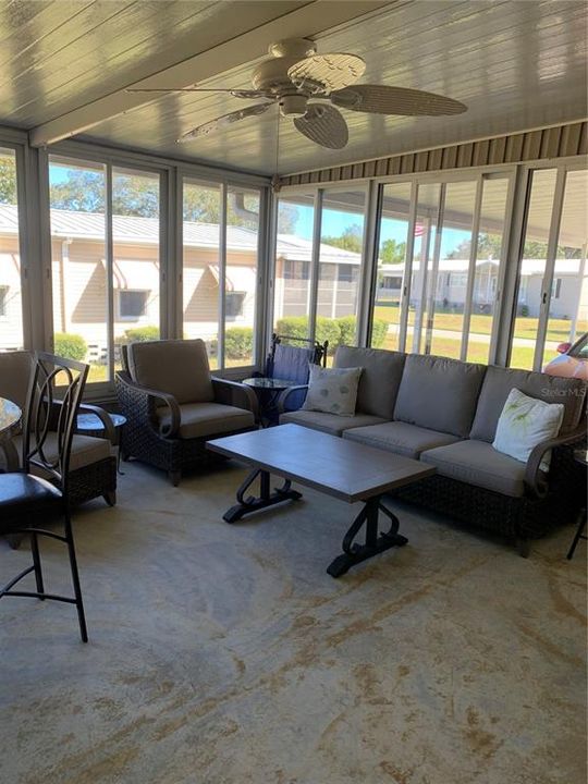 Active With Contract: $221,000 (3 beds, 2 baths, 1782 Square Feet)