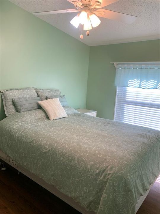 Active With Contract: $221,000 (3 beds, 2 baths, 1782 Square Feet)