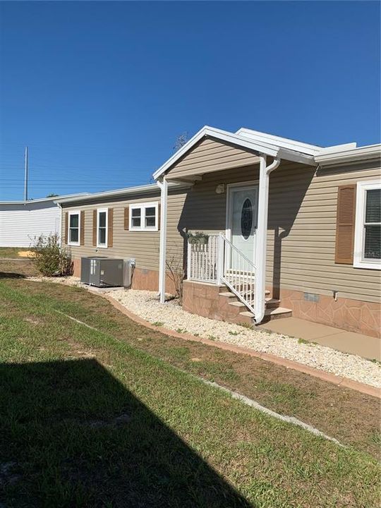 Active With Contract: $221,000 (3 beds, 2 baths, 1782 Square Feet)