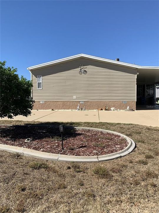 Active With Contract: $221,000 (3 beds, 2 baths, 1782 Square Feet)