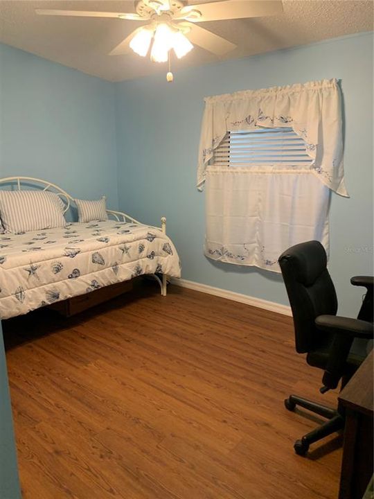 Active With Contract: $221,000 (3 beds, 2 baths, 1782 Square Feet)