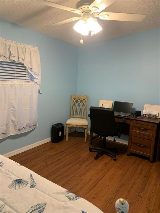 Active With Contract: $221,000 (3 beds, 2 baths, 1782 Square Feet)