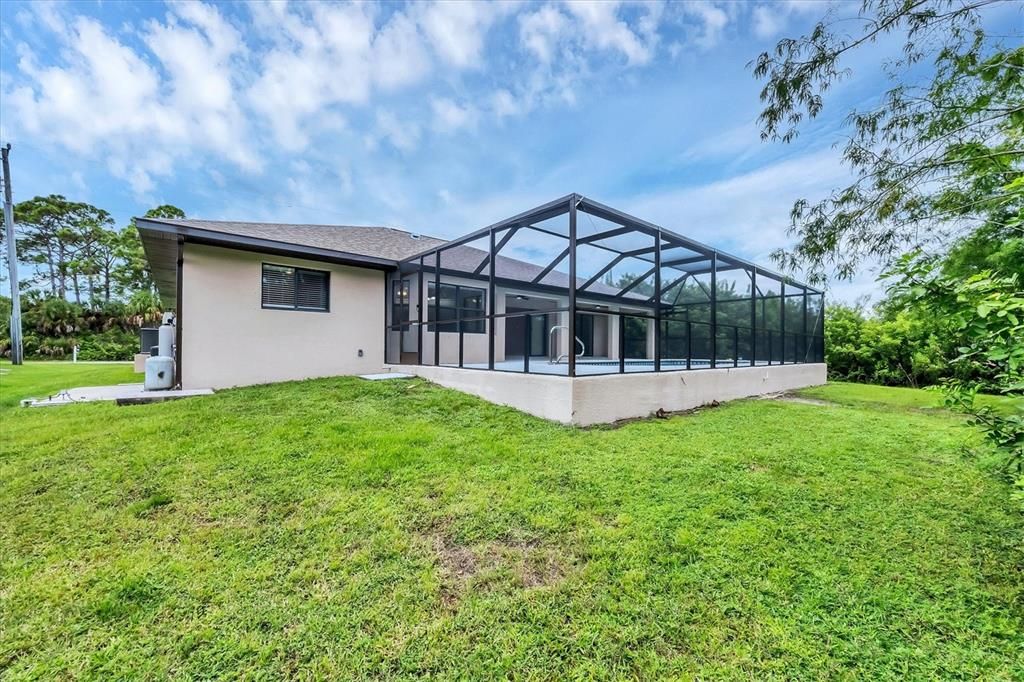 For Sale: $345,000 (3 beds, 2 baths, 1748 Square Feet)