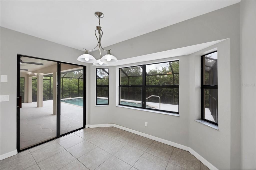 For Sale: $345,000 (3 beds, 2 baths, 1748 Square Feet)