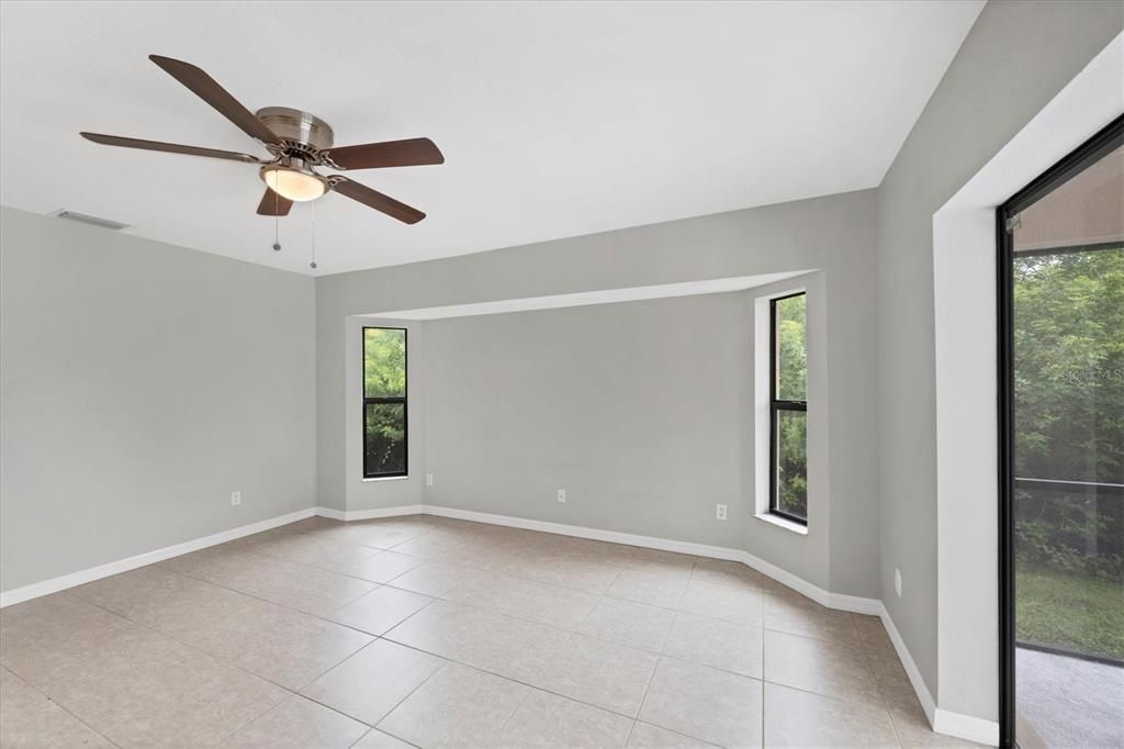 For Sale: $345,000 (3 beds, 2 baths, 1748 Square Feet)