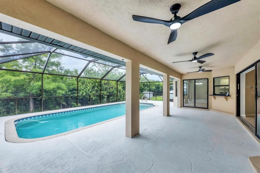 For Sale: $345,000 (3 beds, 2 baths, 1748 Square Feet)