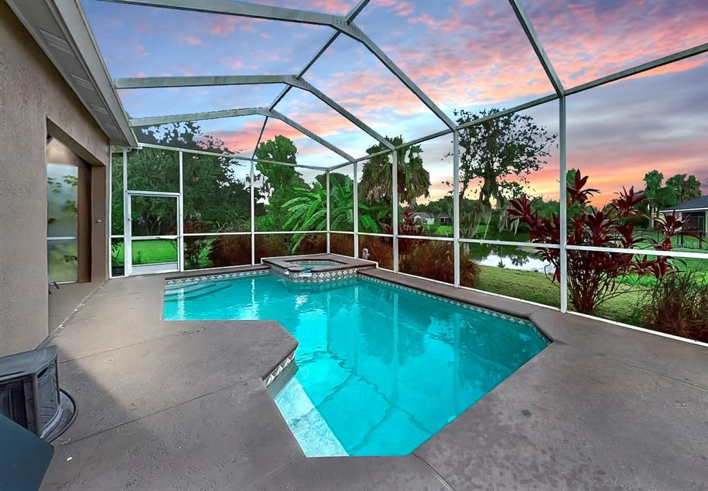 Под контрактом: $542,000 (4 спален, 3 ванн, 2682 Квадратных фут)