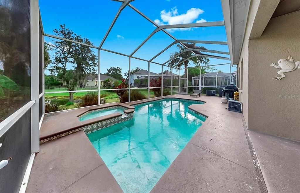 Под контрактом: $542,000 (4 спален, 3 ванн, 2682 Квадратных фут)