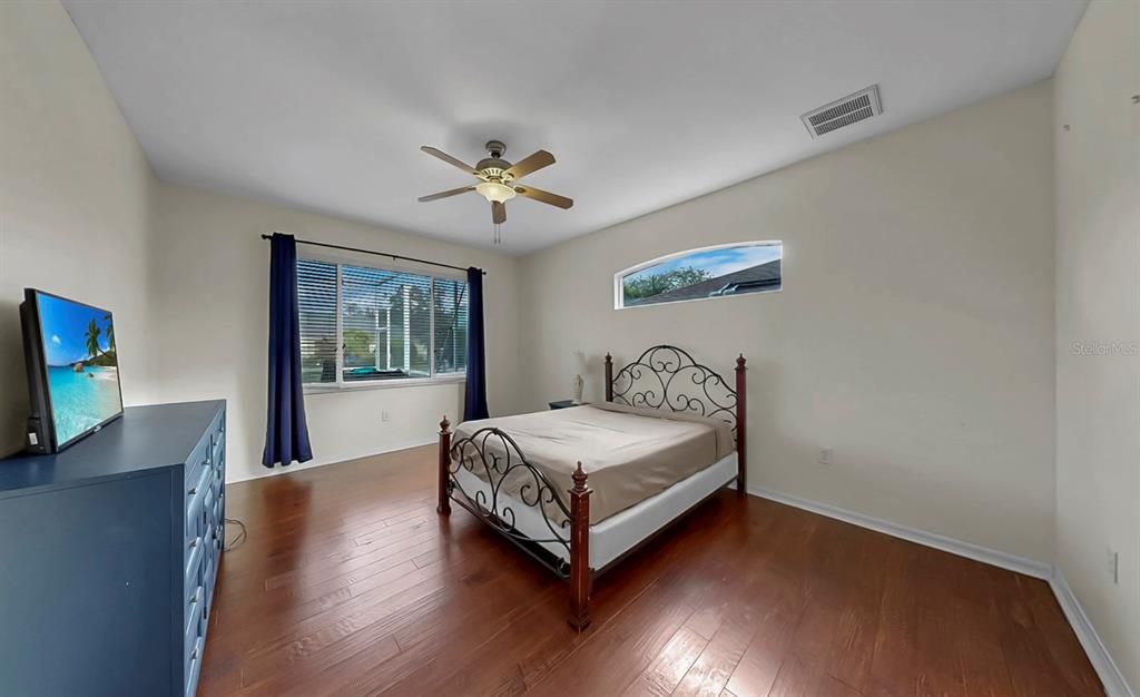 Под контрактом: $542,000 (4 спален, 3 ванн, 2682 Квадратных фут)