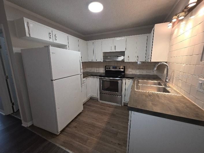Recently Rented: $1,595 (3 beds, 1 baths, 1024 Square Feet)