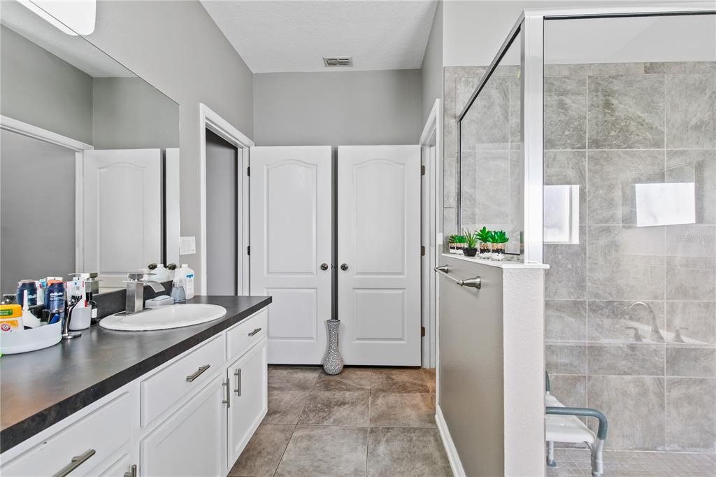 For Sale: $429,900 (3 beds, 2 baths, 1523 Square Feet)