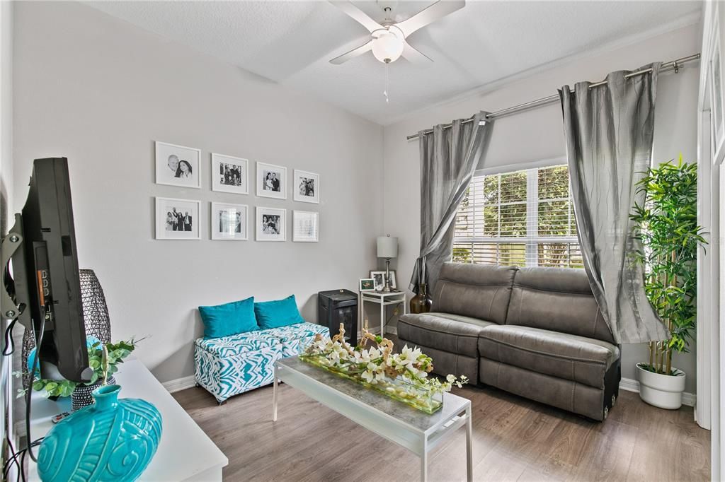 For Sale: $429,900 (3 beds, 2 baths, 1523 Square Feet)