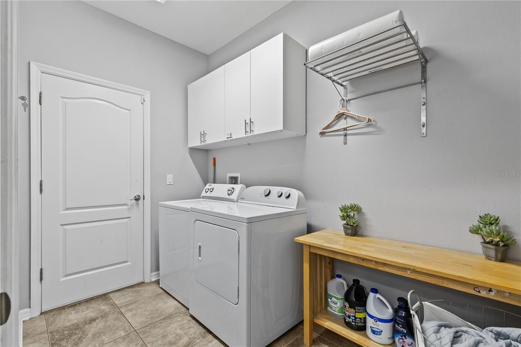 For Sale: $429,900 (3 beds, 2 baths, 1523 Square Feet)