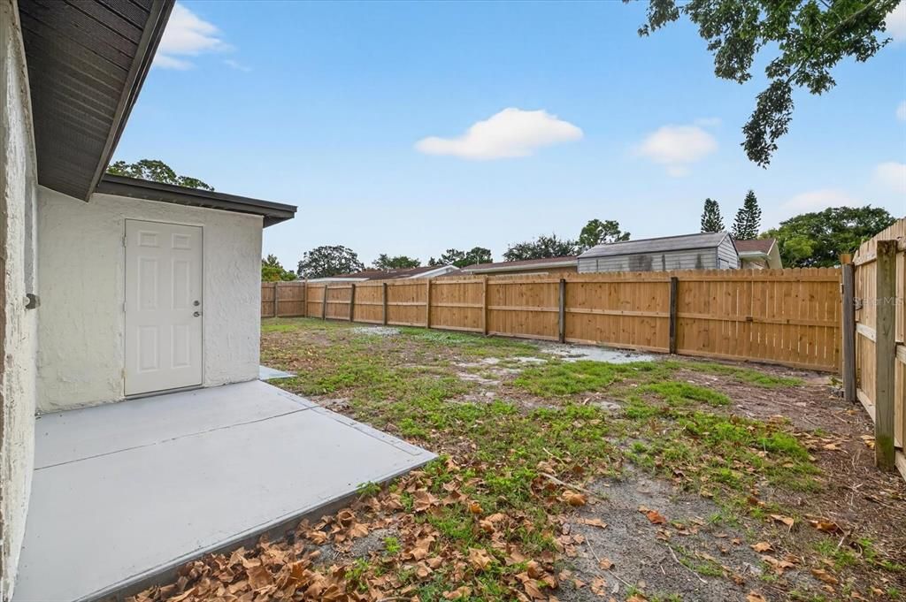 Active With Contract: $230,000 (2 beds, 2 baths, 1306 Square Feet)