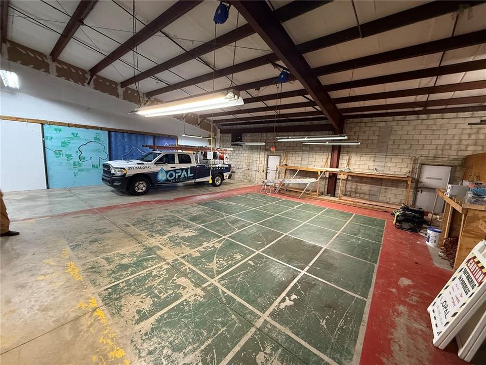 待售: $55,500 (0 贝兹, 0 浴室, 3060 平方英尺)