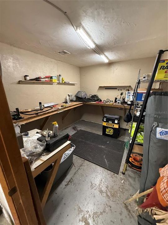 待售: $55,500 (0 贝兹, 0 浴室, 3060 平方英尺)