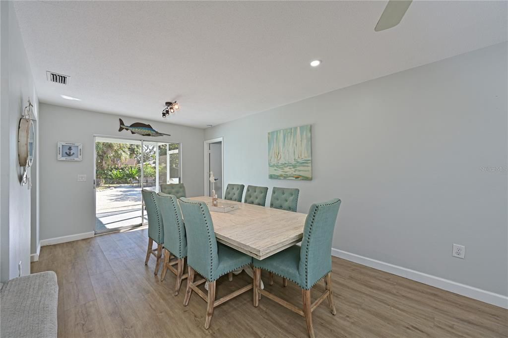 For Sale: $840,000 (4 beds, 2 baths, 1995 Square Feet)