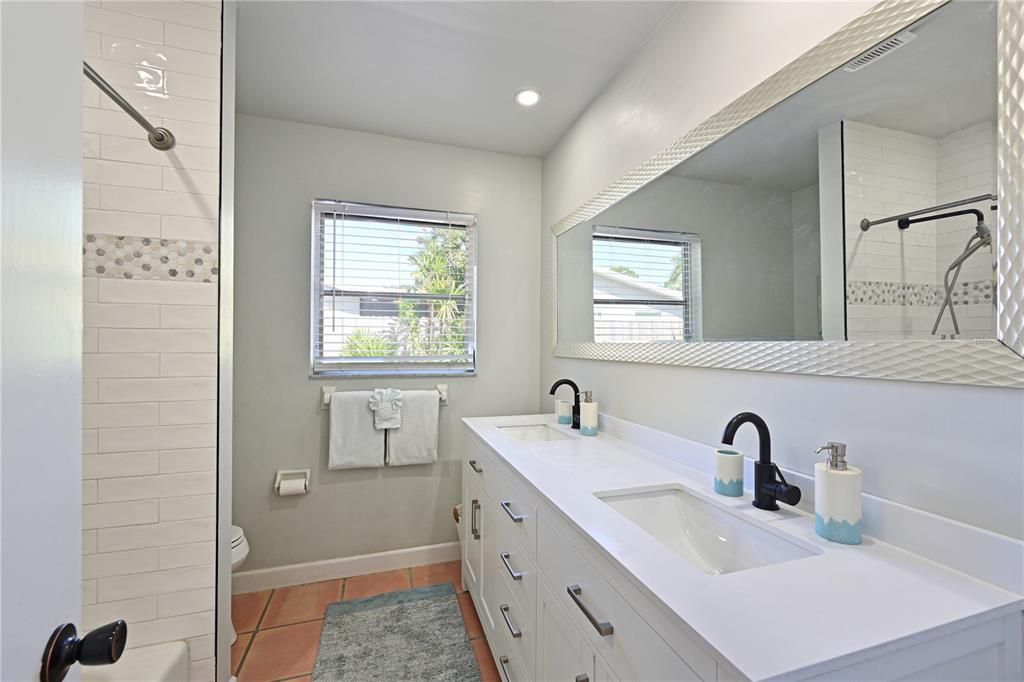 For Sale: $840,000 (4 beds, 2 baths, 1995 Square Feet)