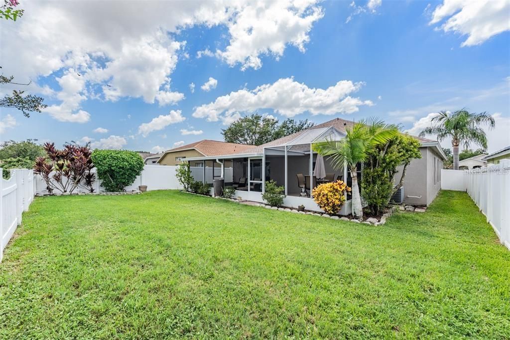 En Renta: $2,499 (4 camas, 2 baños, 1956 Pies cuadrados)