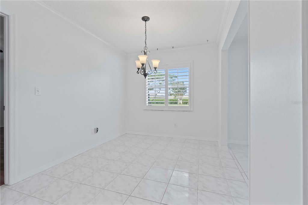 For Sale: $200,000 (2 beds, 2 baths, 1829 Square Feet)