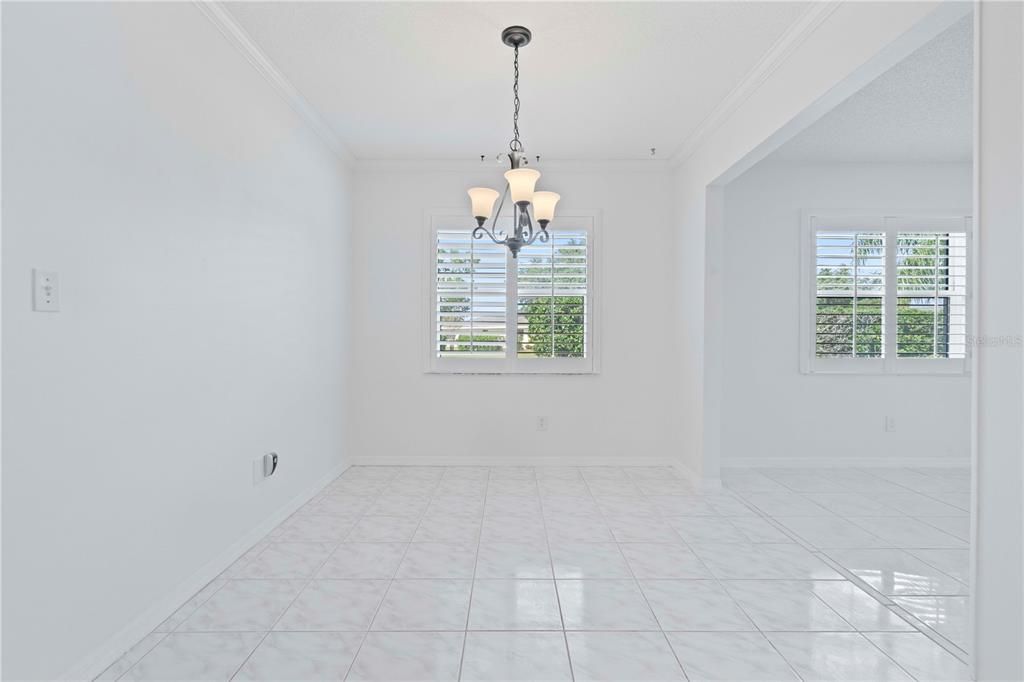 For Sale: $200,000 (2 beds, 2 baths, 1829 Square Feet)