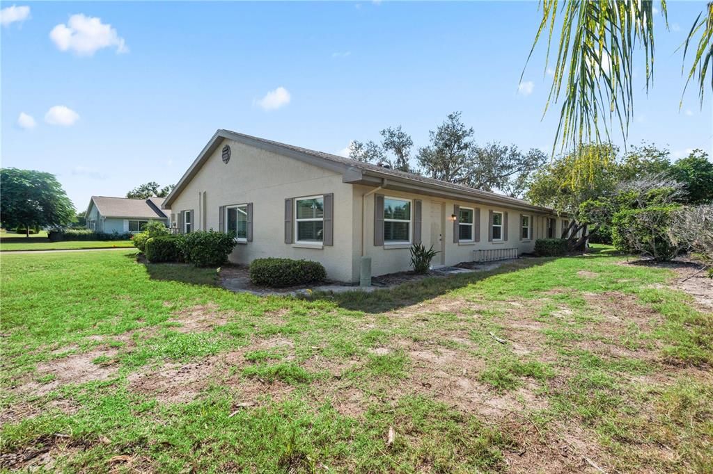 For Sale: $200,000 (2 beds, 2 baths, 1829 Square Feet)