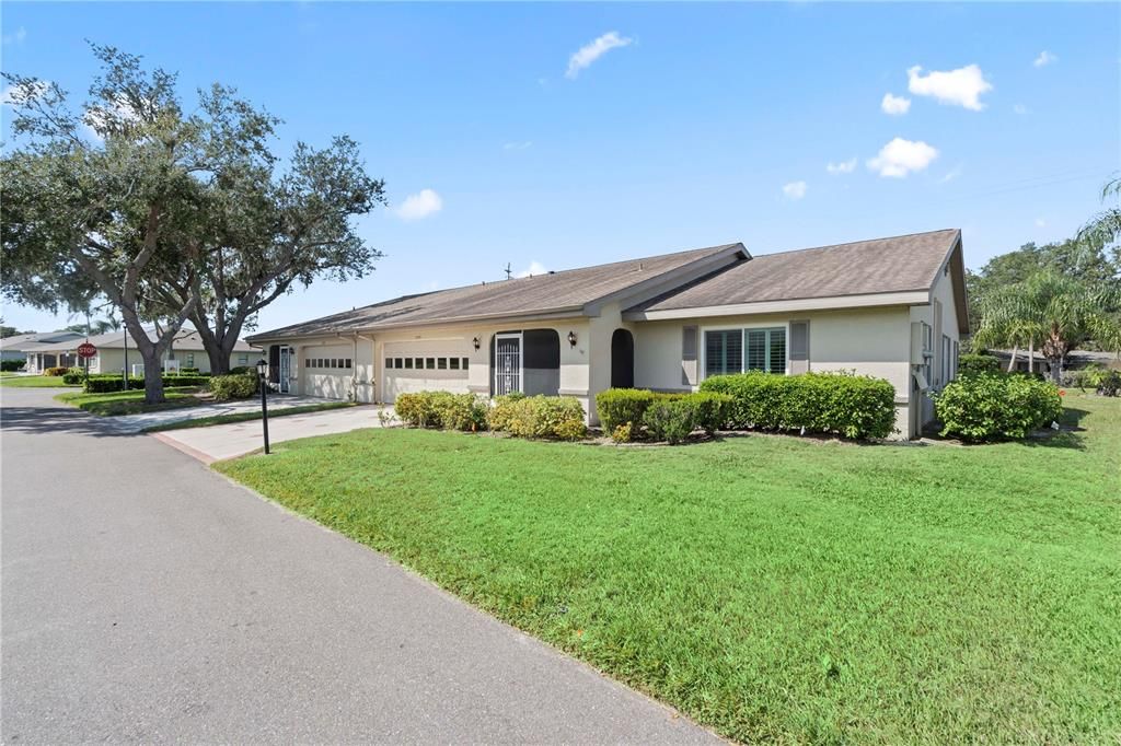 For Sale: $200,000 (2 beds, 2 baths, 1829 Square Feet)