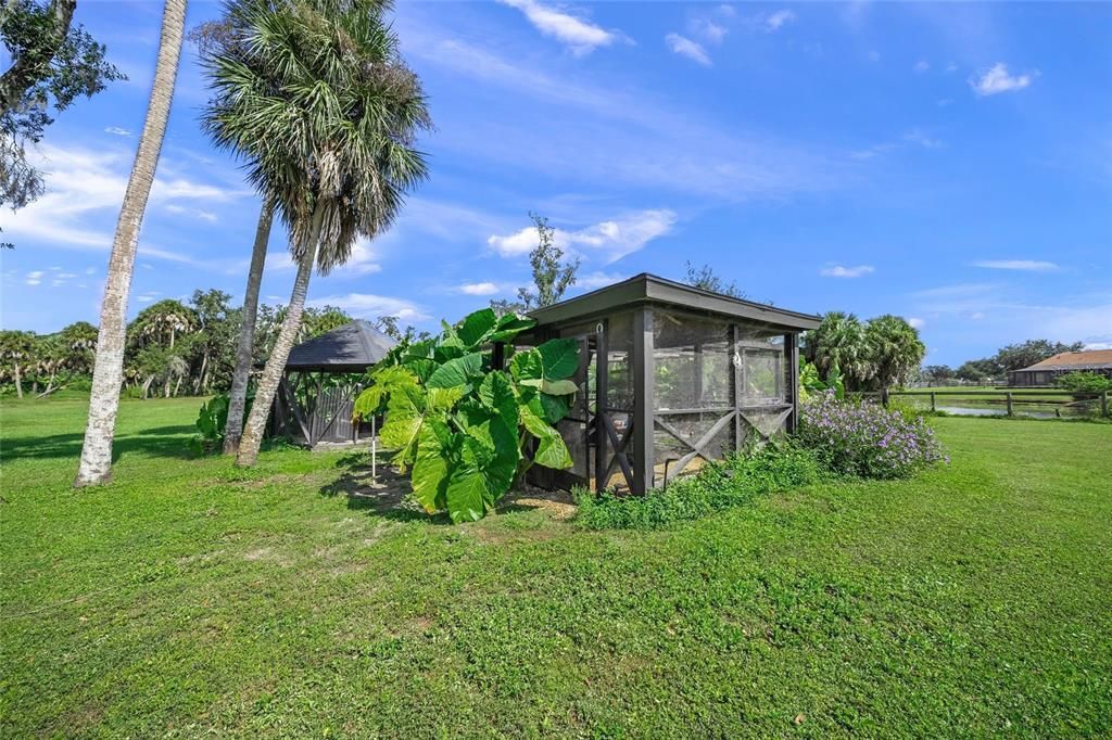 Active With Contract: $1,399,000 (5 beds, 5 baths, 3887 Square Feet)