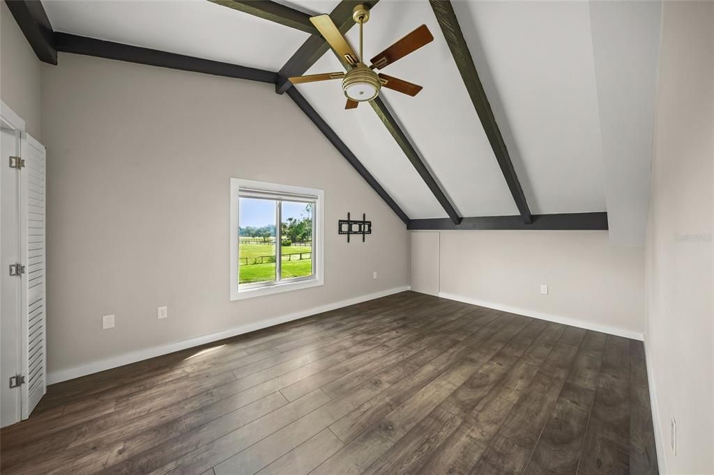 Active With Contract: $1,399,000 (5 beds, 5 baths, 3887 Square Feet)