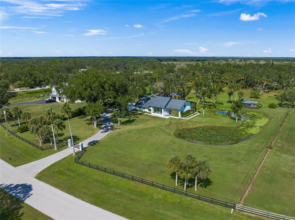 Active With Contract: $1,399,000 (5 beds, 5 baths, 3887 Square Feet)