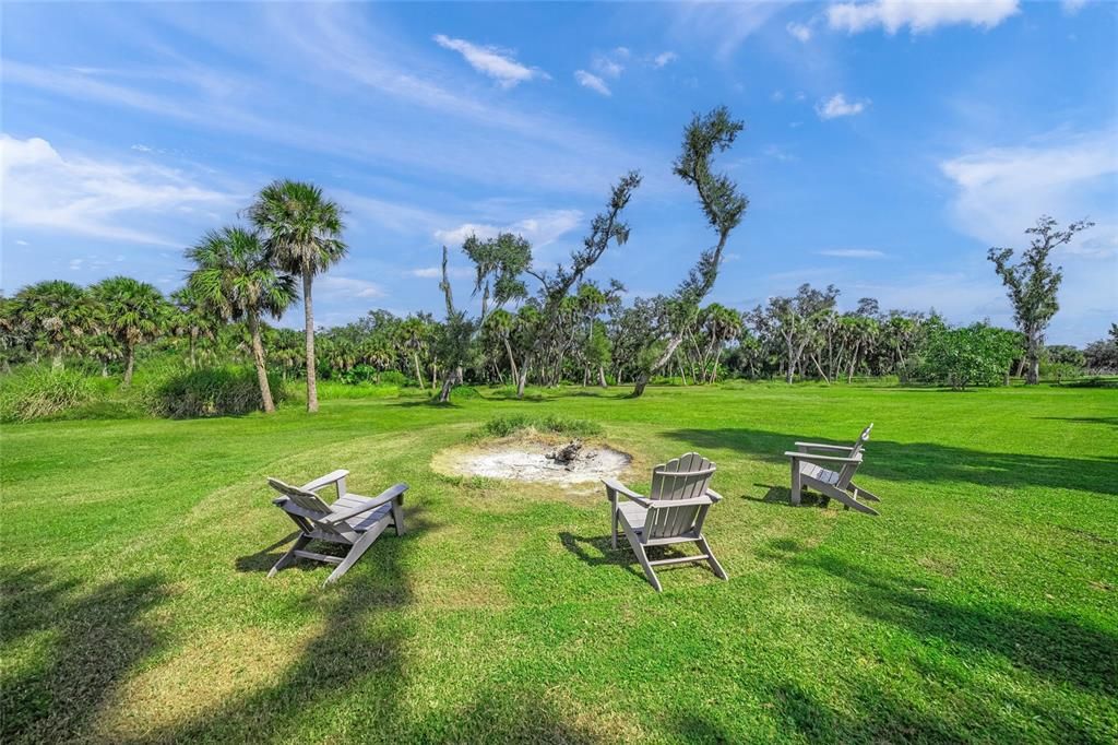 Active With Contract: $1,399,000 (5 beds, 5 baths, 3887 Square Feet)