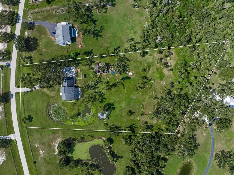 Active With Contract: $1,399,000 (5 beds, 5 baths, 3887 Square Feet)