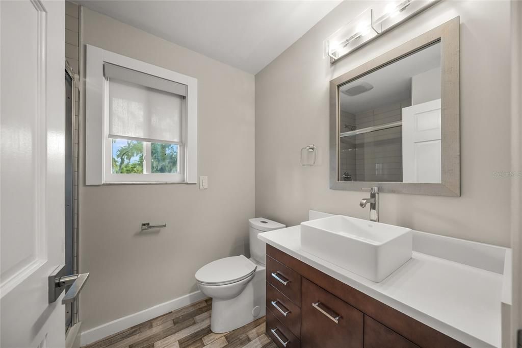 Active With Contract: $1,399,000 (5 beds, 5 baths, 3887 Square Feet)