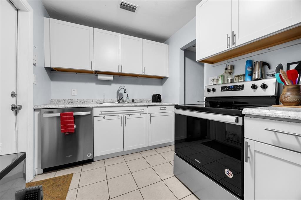 En Venta: $225,000 (4 camas, 1 baños, 1040 Pies cuadrados)