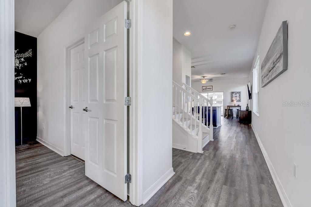 Active With Contract: $315,000 (3 beds, 3 baths, 1503 Square Feet)