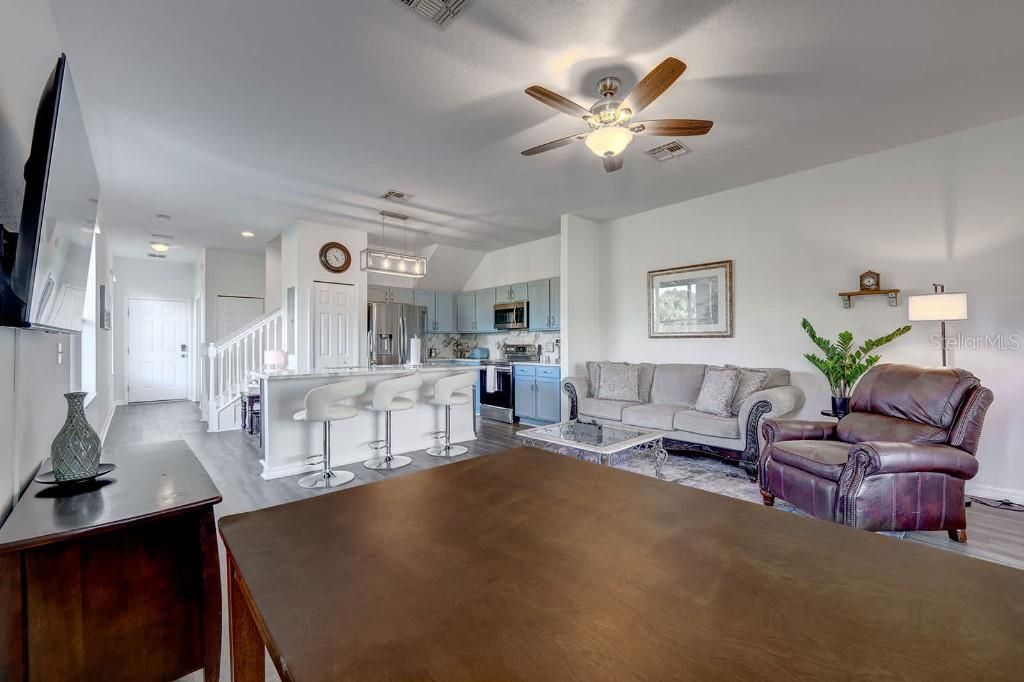 Active With Contract: $315,000 (3 beds, 3 baths, 1503 Square Feet)