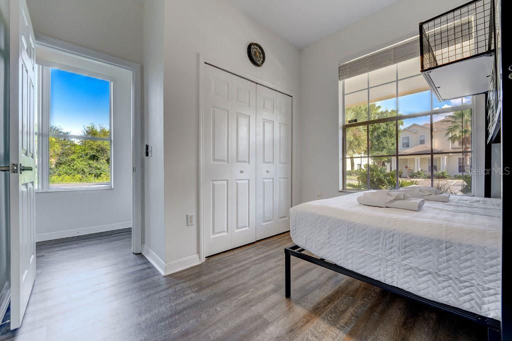 Active With Contract: $315,000 (3 beds, 3 baths, 1503 Square Feet)