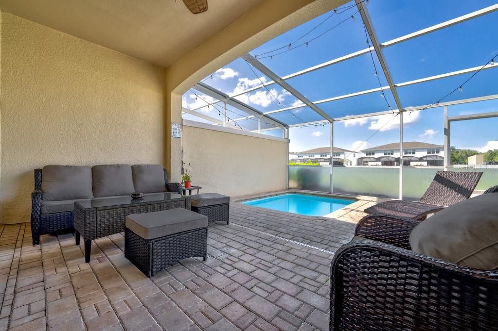 Active With Contract: $315,000 (3 beds, 3 baths, 1503 Square Feet)