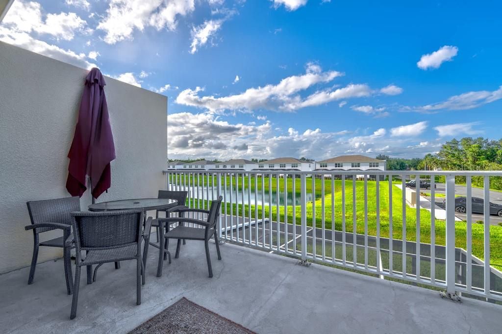 Active With Contract: $315,000 (3 beds, 3 baths, 1503 Square Feet)