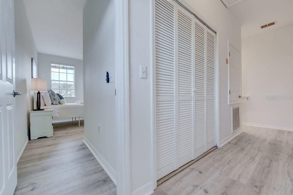 Active With Contract: $315,000 (3 beds, 3 baths, 1503 Square Feet)