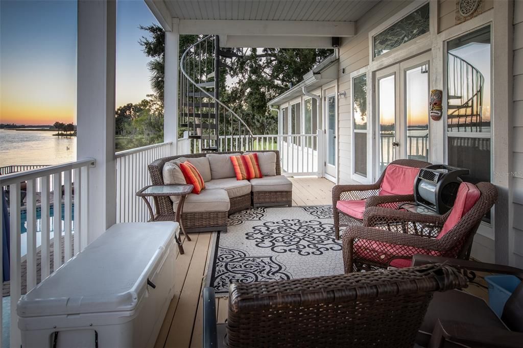 На продажу: $3,790,000 (4 спален, 2 ванн, 2965 Квадратных фут)