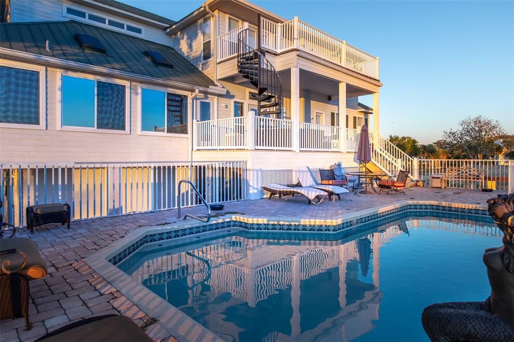 На продажу: $3,790,000 (4 спален, 2 ванн, 2965 Квадратных фут)