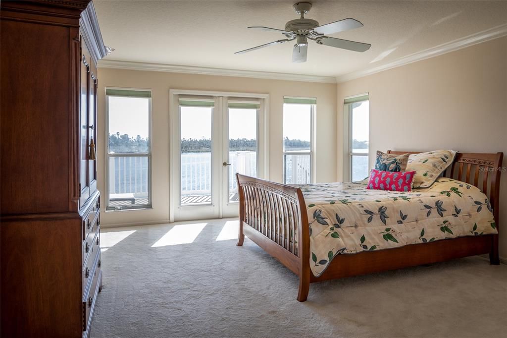 На продажу: $3,790,000 (4 спален, 2 ванн, 2965 Квадратных фут)