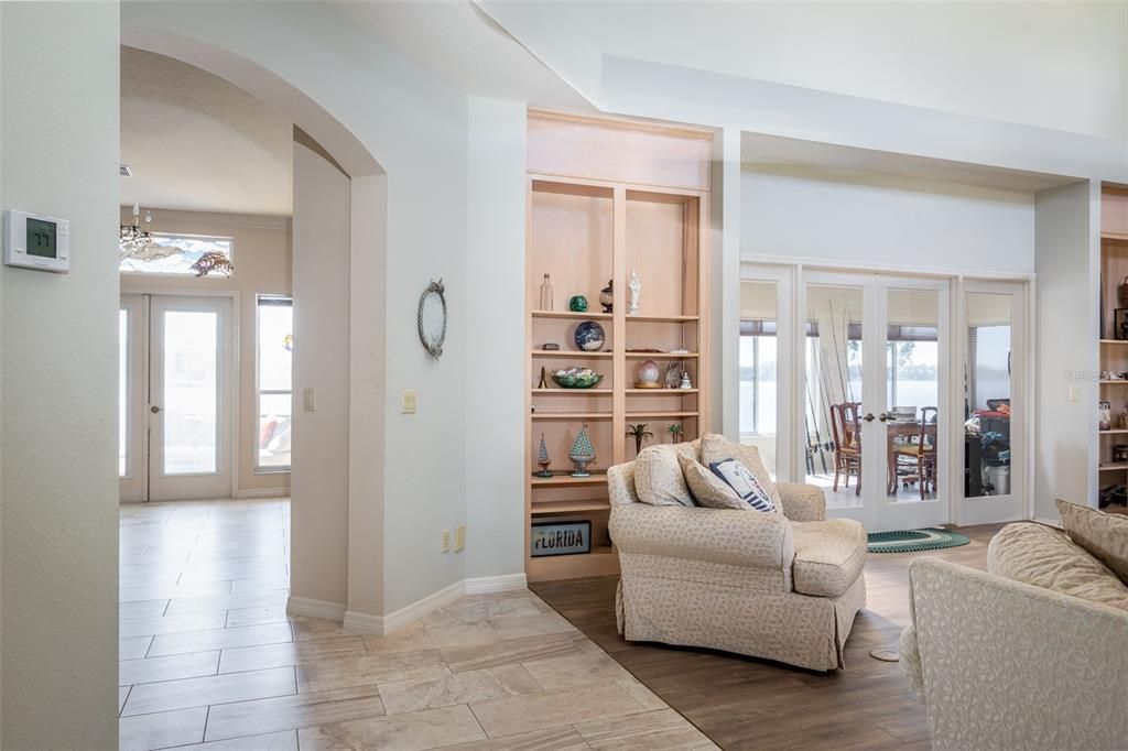 На продажу: $3,790,000 (4 спален, 2 ванн, 2965 Квадратных фут)