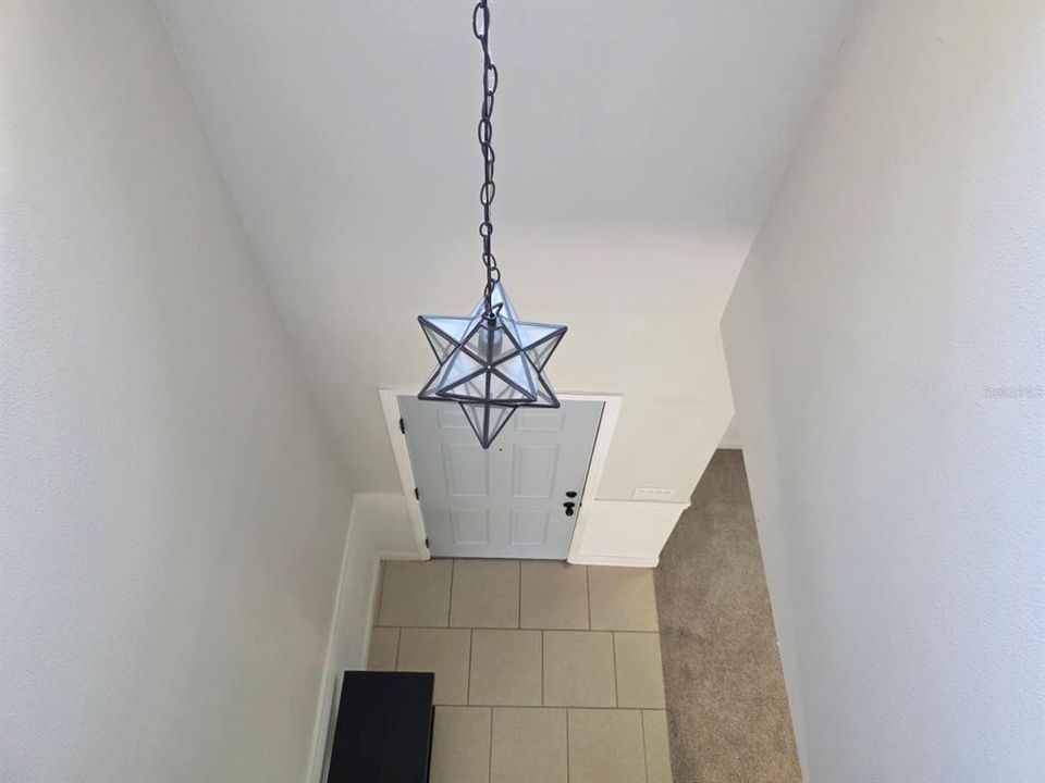 For Rent: $2,900 (5 beds, 3 baths, 2470 Square Feet)