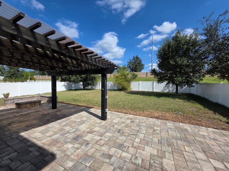 For Rent: $2,900 (5 beds, 3 baths, 2470 Square Feet)