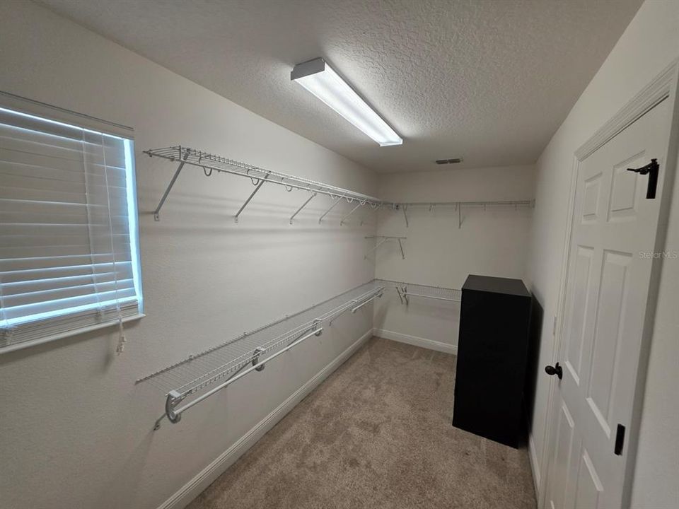 For Rent: $2,900 (5 beds, 3 baths, 2470 Square Feet)