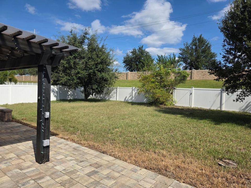 For Rent: $2,900 (5 beds, 3 baths, 2470 Square Feet)