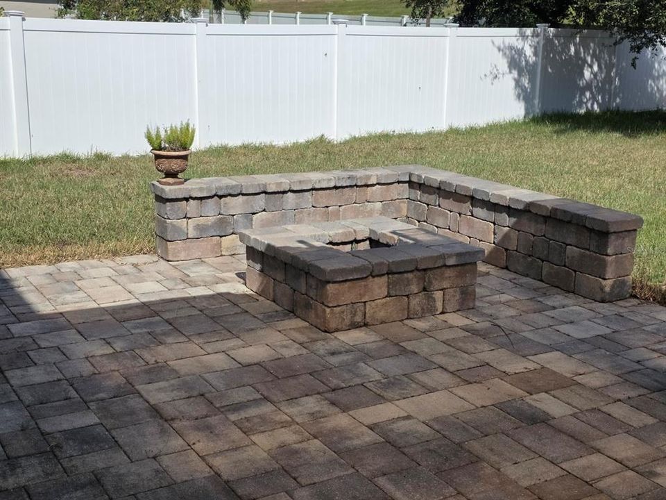 For Rent: $2,900 (5 beds, 3 baths, 2470 Square Feet)