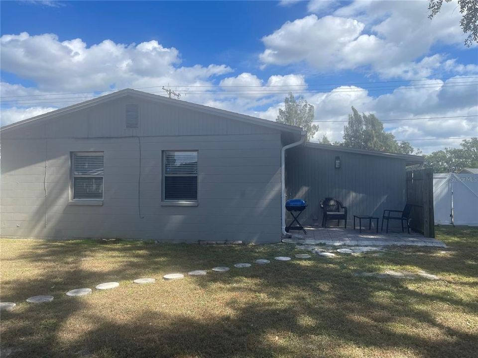 For Sale: $330,000 (3 beds, 1 baths, 925 Square Feet)